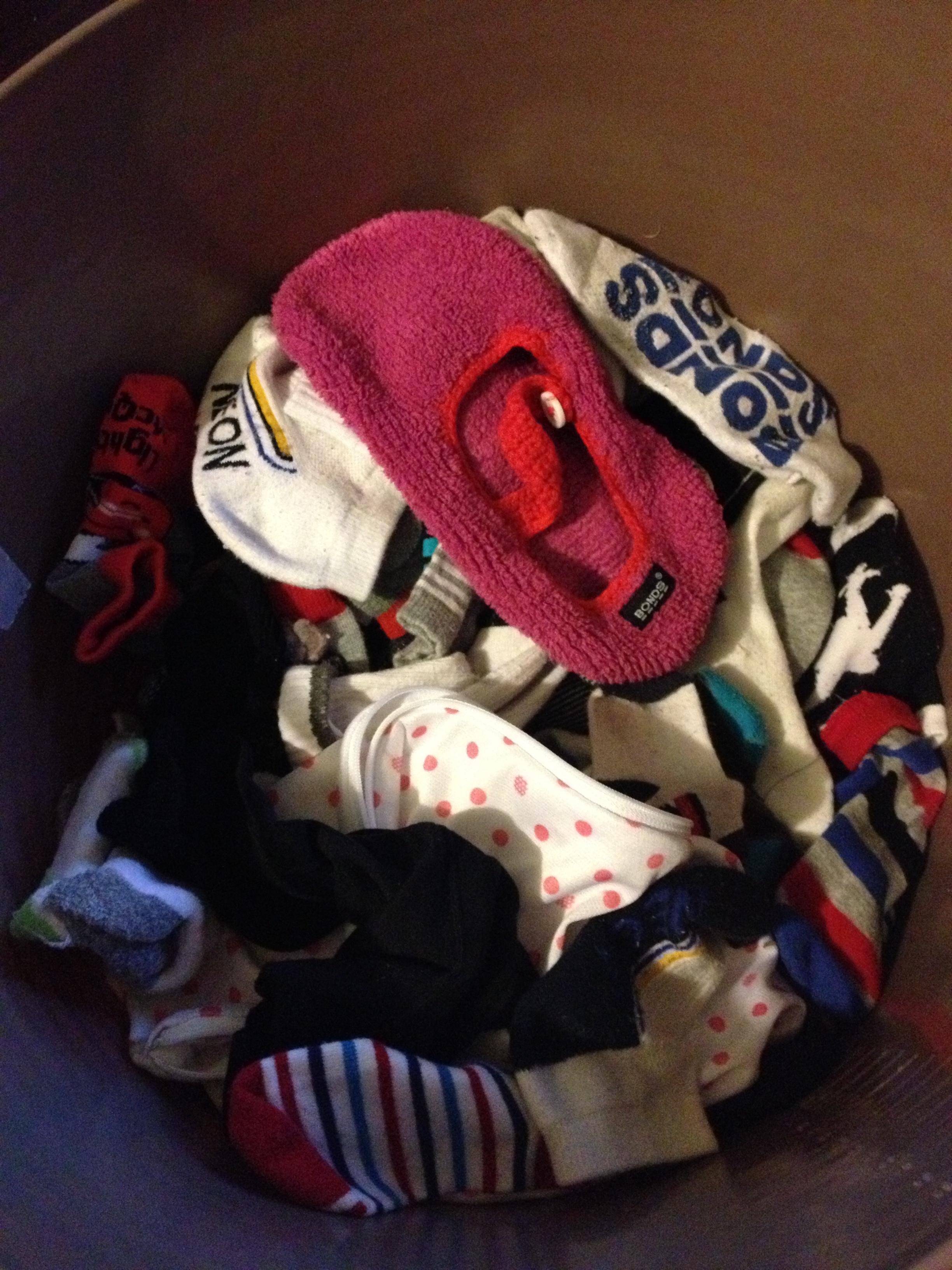 Bottomless laundry basket